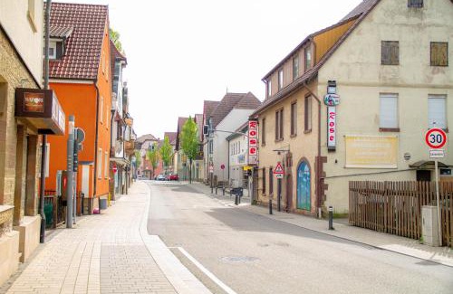Ilsfeld Apartamento | F&F Suites Ilsfeld OG, zentrale Lage, Autobahnnähe & kostenfreie Privatparkplätze