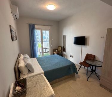 Neoi Epivates Apartamento | F & R Villa Studio 2