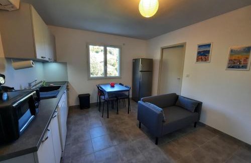 Alata Casa | F2 Alata proche d'Ajaccio rez-de-villa