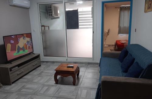 Sainte-Clotilde Apartamento | F2 privé Rénové Green corner
