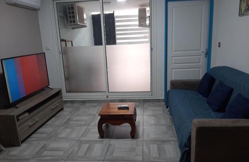 Sainte-Clotilde Apartamento | F2 privé Rénové Green corner