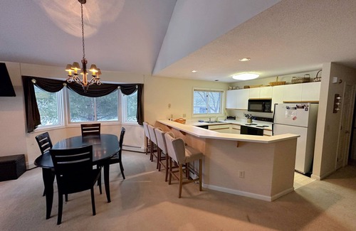 Bretton Woods Condominio | F22 Great location close to Bretton Woods Ski Area, Ice Castles, Mt Washington Hotel