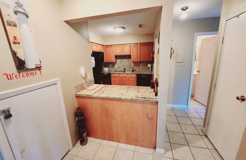 Demere Park Condominio | F3, close to front heated pool