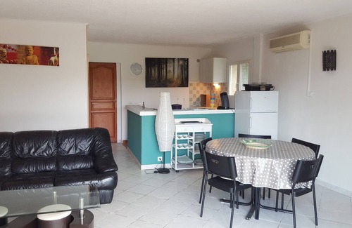 Afa Apartamento | F3 EN LA PLANTA BAJA, a 10 minutos de AJACCIO, PLAYAS Y SITIOS TURÍSTICOS.