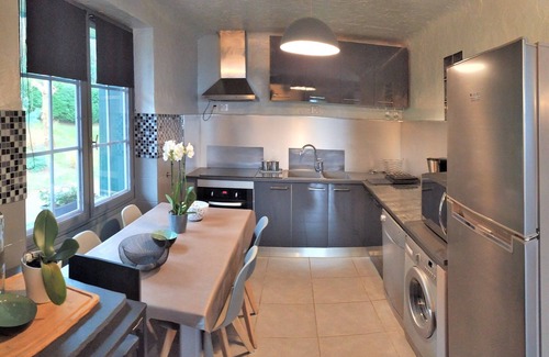 Behobie Cabaña | F4 of charm 6/8 pers view sea / mountains area of 3 hectares 4 km d beaches