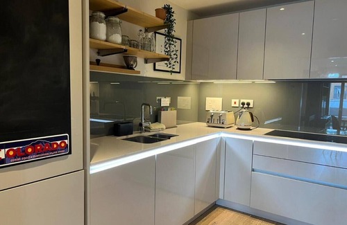 Frognal and Fitzjohns Apartamento | F9-Fantastic 2 Bedroom Flat in NW3!