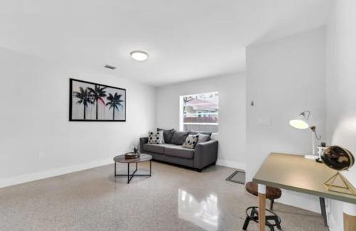 Buena Vista Casa | Fab 4BR Twin Villas Near Design District and Wynwood