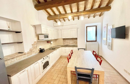 Limiti Villa | Fabulosa villa con piscina vallada, amplios terrenos, parque de mediación y parq
