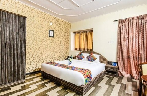 Pudumund Hotel | Fabescape St. Clouds