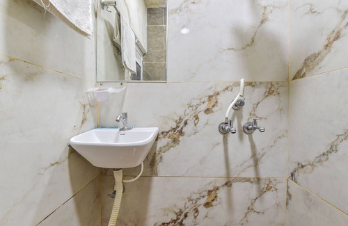 Ujjain Hotel | Fabexpress Anandam Palace Guest House