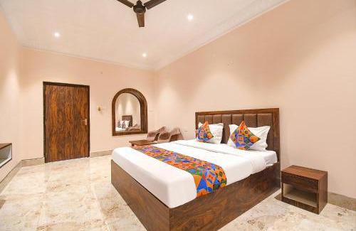 Ballygunge Hotel | FabExpress Golden Suites - Nr Park Circus 7 point