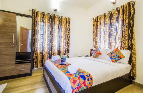 Kandal Hotel | FabExpress Grand Castle Hill Resorts - Ooty Lake - 800m