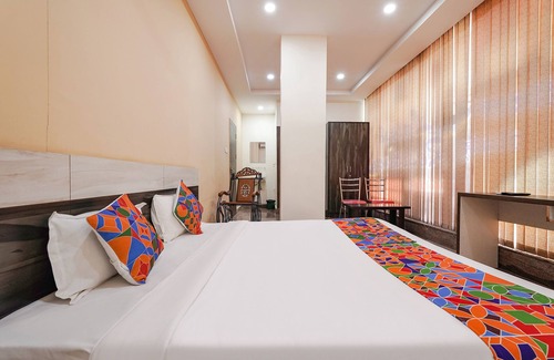 Ramamurthy Nagar Hotel | Fabexpress Lutino Homes