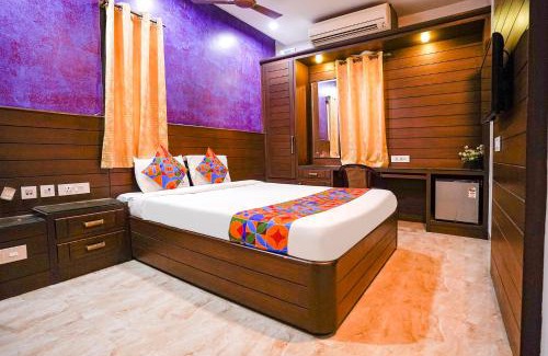 Chromepet Hotel | FabExpress MM Residency
