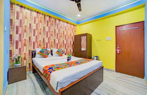 Taltala Hotel | FabExpress Nest - Nr Park Street Metro Station