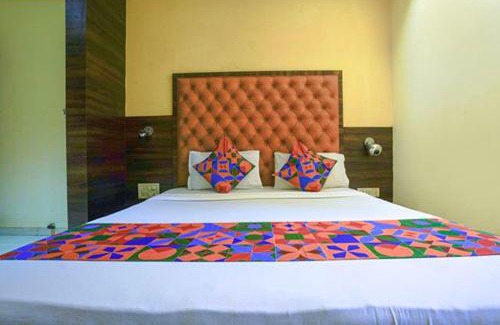Masjid Bandar Hotel | FabExpress New Silver Elite