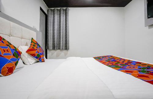Mumbai Hotel | FabExpress Park Residency - Nr Mumbai International Airport