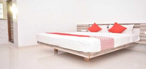 Alandi Hotel | FabExpress Ramesh Inn