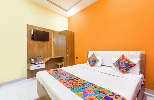 Ayodhya Hotel | FabExpress Rameshwaram 900 meter from Ram Mandir