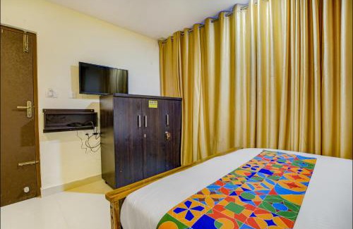 Jayanagar Hotel | FabExpress Rithun Residency - Jayanagar Anjaneyaswamy Temple
