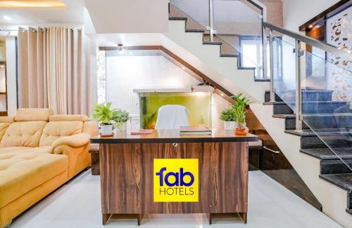 Pimpri Colony Hotel | FabExpress Rudra Residency - Nr Medicover hospital
