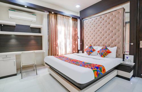 Pimpri Colony Hotel | FabExpress Rudra Residency - Nr Medicover hospital