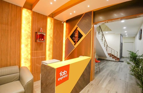 Lucknow Hotel | FabExpress Trijal Inn