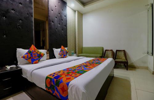 Karol Bagh Hotel | FabExpress Yug Villa Karol Bagh