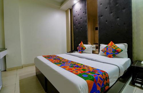 Karol Bagh Hotel | FabExpress Yug Villa Karol Bagh