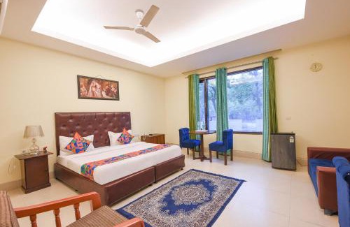 Sushant Lok Casa | FabHotel AM Bliss