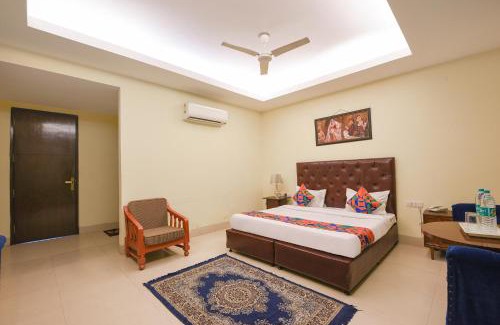 Sushant Lok Casa | FabHotel AM Bliss