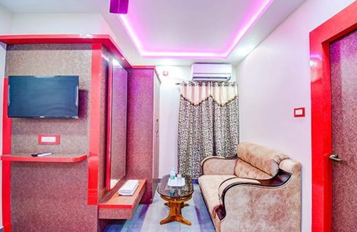 Lake Town Hotel | Fabhotel Asha Inn