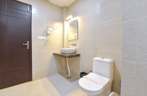 Kempty Range Hotel | Fabhotel Burans Residency