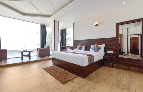 Kempty Range Hotel | Fabhotel Burans Residency