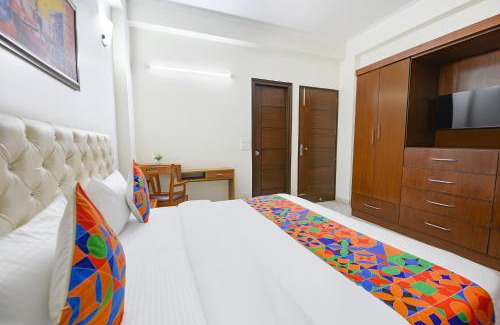 Gurugram Hotel | FabHotel Comfy Cottage