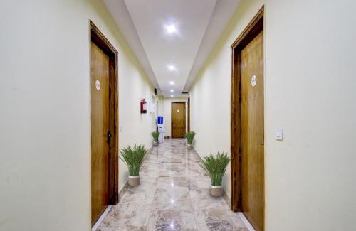 Bullawala Hotel | FabHotel Crestwood Inn