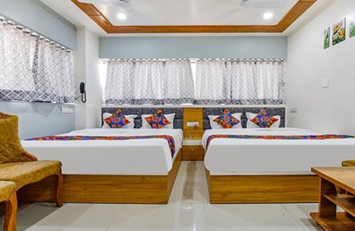 Ahmedabad Hotel | Fabhotel Dev Palace