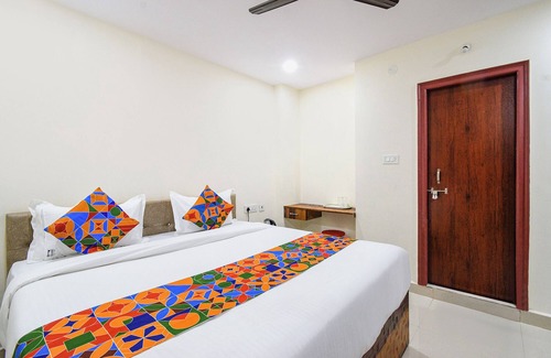 Gachibowli Hotel | Fabhotel Dlf Inn