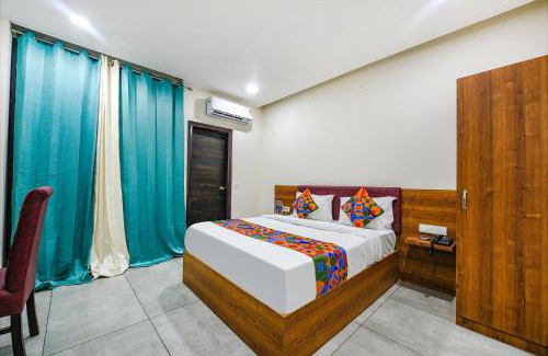 Mohali Hotel | FabHotel HC Dream Majestic