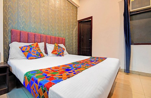 Gomti Nagar Hotel | Fabhotel Insight Inn