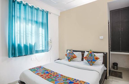 Varanasi Hotel | Fabhotel Lily Grand