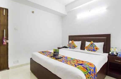Somajiguda Hotel | FabHotel Limestone Suites