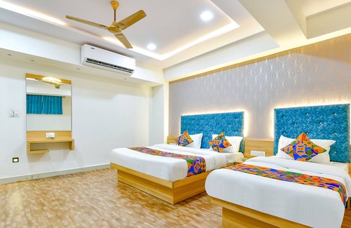 Ahmedabad Hotel | Fabhotel Matrix Inn