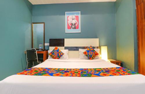 Sector 15 Hotel | FabHotel Maxx Inn