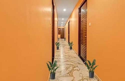 Kalyanpur Hotel | FabHotel Metro Inn
