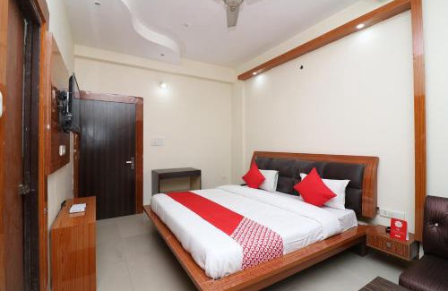 Bhopal Hotel | FabHotel Neena Palace