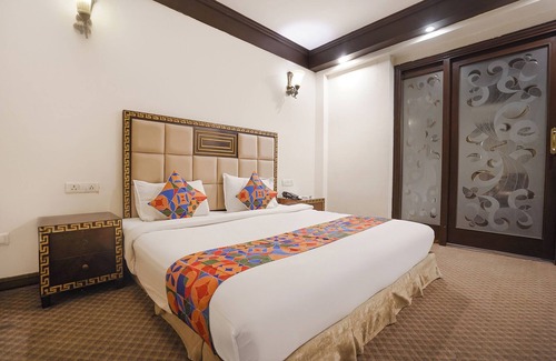 New Friends Colony Hotel | Fabhotel Nfc Royale