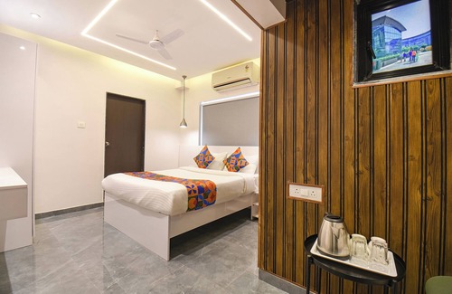 Clover Park Hotel | FabHotel Olive Suite
