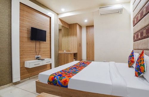 Bhopal Hotel | Fabhotel Om Palace