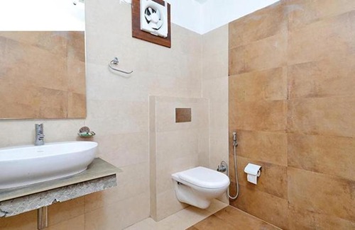 Nainital Hotel | FabHotel Plus Aroma Nainital